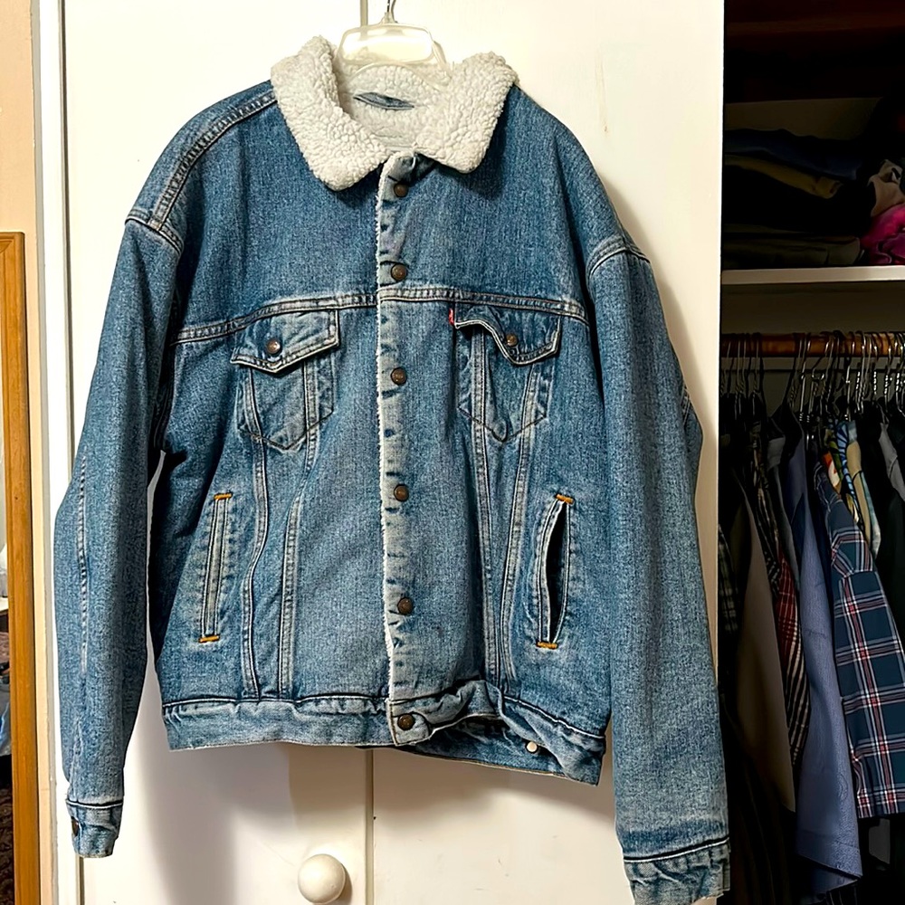 Levi’s Sherpa jacket perfect condition